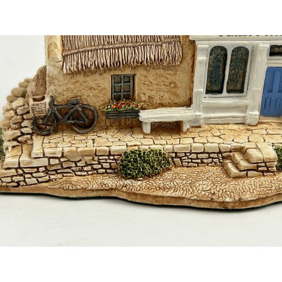 Lilliput Lane O’Lacey’s Store 1989 Irish Collection Cottage w/ Box - Picture 11 of 16